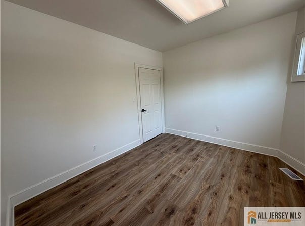 129 S Plainfield Avenue, South Plainfield, NJ 07080