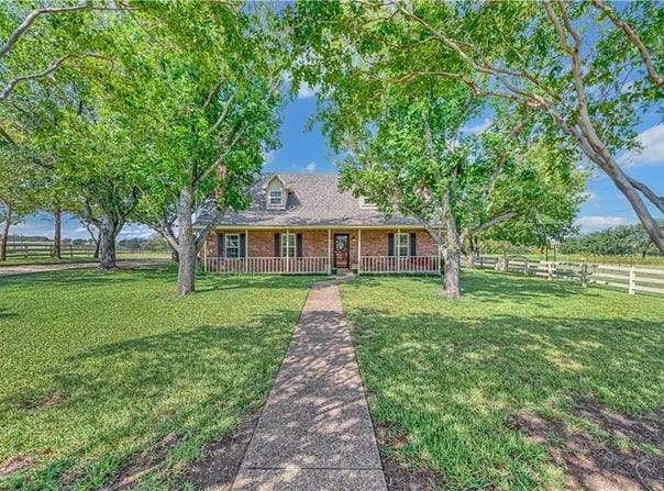 443 Rost Road, McGregor, TX 76657