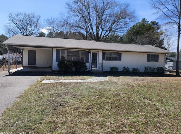 203 6th Street, Aberdeen, NC 28315