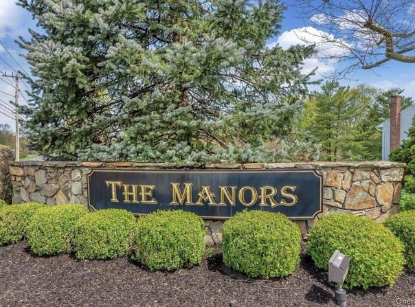 5 Manors Drive, Jericho, NY 11753