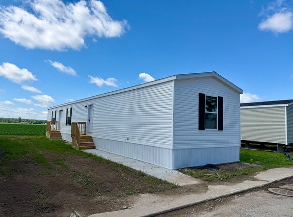 2211 S Brabant, Burt, MI 48417