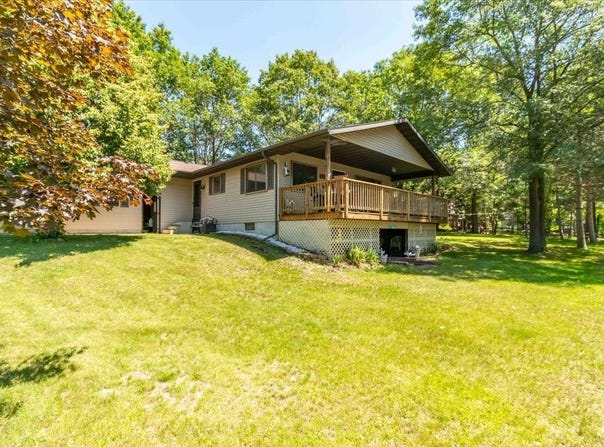 1051 Kings Way, Nekoosa, WI 54457