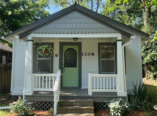 1308 Oak Hill Avenue, Lawrence, KS 66044