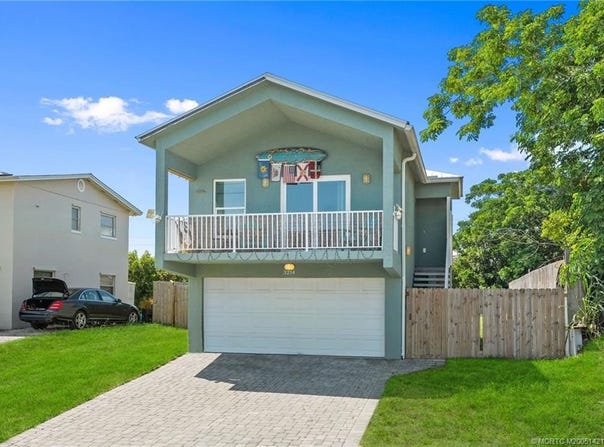 3214 SE Bonita Street, Stuart, FL 34997