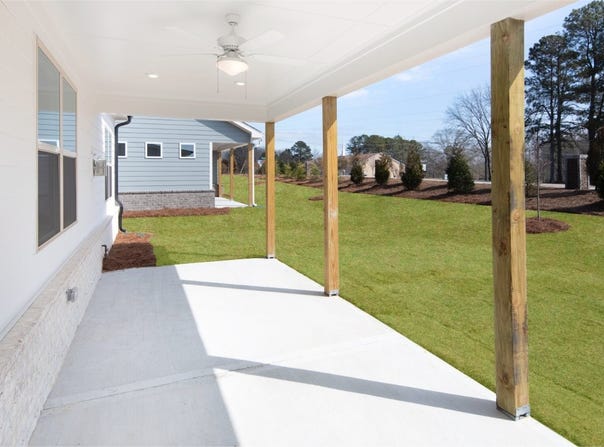 14 Candleberry Way, Sharpsburg, GA 30277
