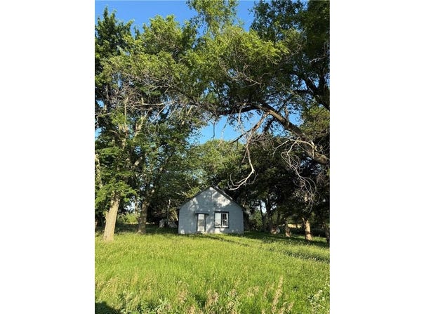 3478 Louisiana Road, Ottawa, KS 66067