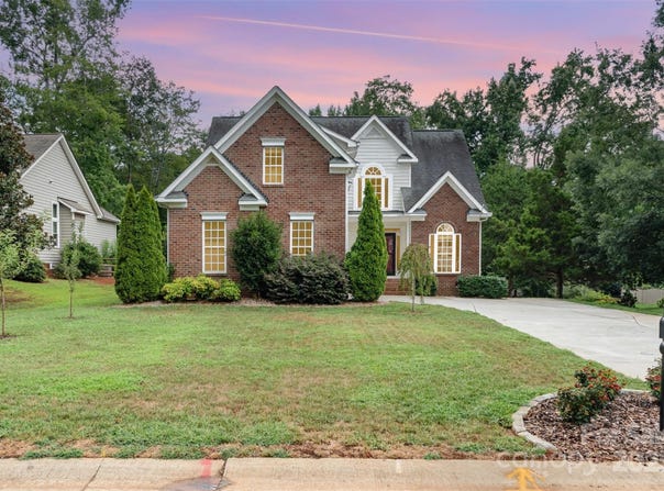 2746 Cameron Commons Way, Matthews, NC 28104