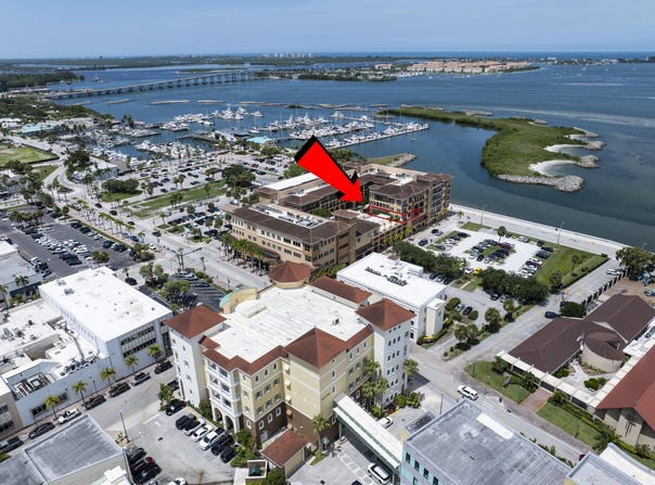 20 Orange Avenue, Fort Pierce, FL 34950