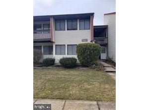 17 AVON DRIVE, HIGHTSTOWN, NJ 08520