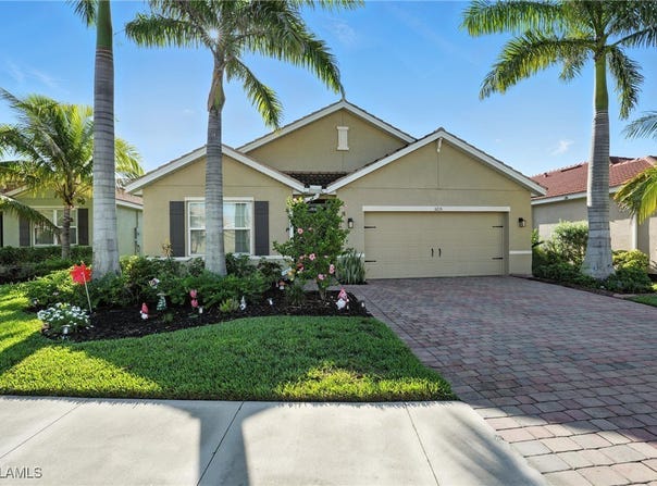 3215 Birchin Lane, Fort Myers, FL 33916