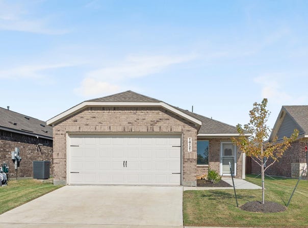 14121 Kempt Drive, Pilot Point, TX 76258