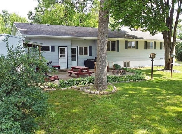 1005 E Superior Street, Isle, MN 56342