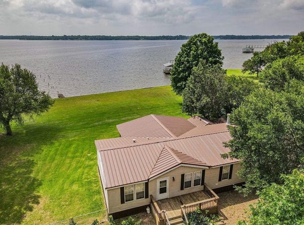 210 Bayview Street, Gun Barrel City, TX 75156