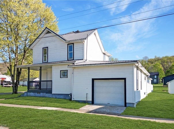 441 4th Street, Bergholz, OH 43908