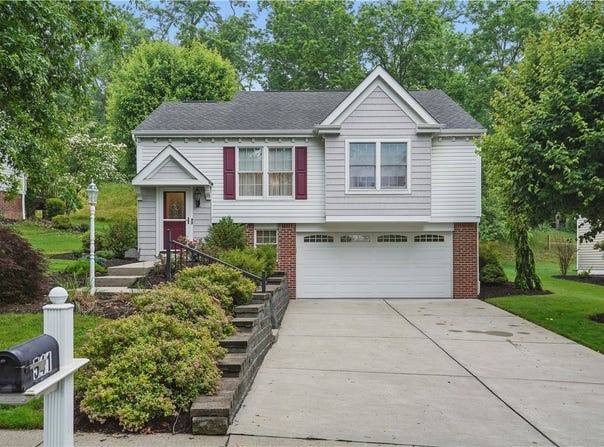 541 Cherryhill Drive, Cecil, PA 15017