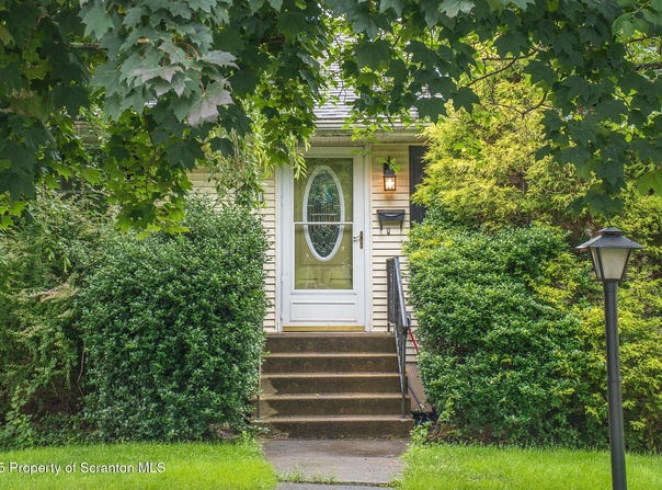 2714 Colliery Avenue, Scranton, PA 18505