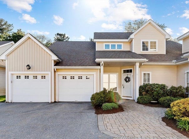 91 Emerald Ct, Tewksbury, MA 01876