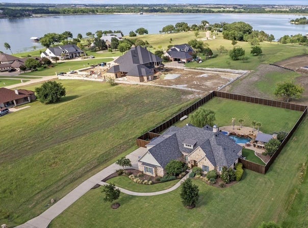 103 Eagle Point Drive, Waxahachie, TX 75165