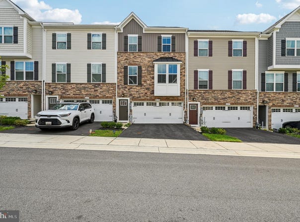 8119 PRIMROSE LANE, LAUREL, MD 20723
