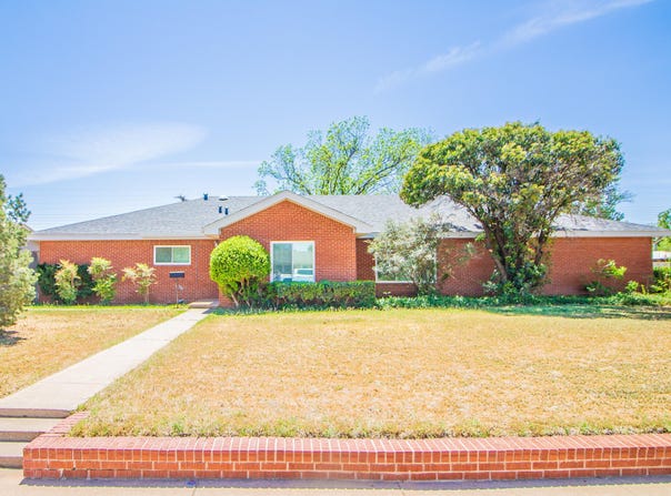 4831 10th Street, Lubbock, TX 79416
