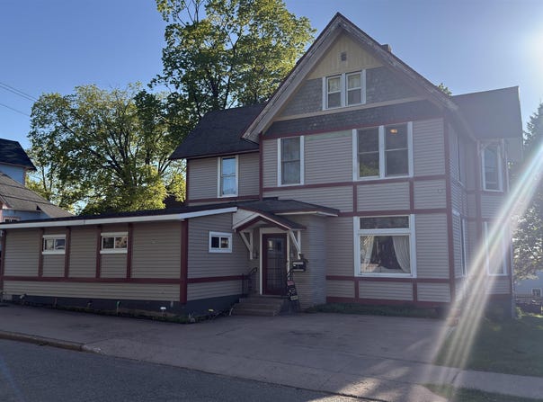 115 Oak St., Ishpeming, MI 49849