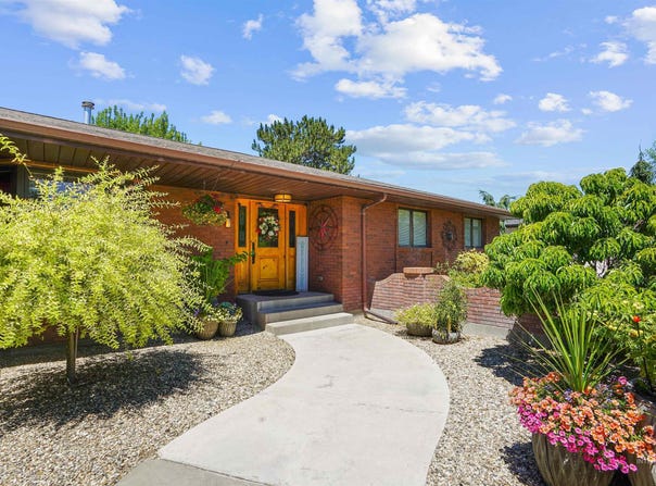 2020 Bennett Ave, Burley, ID 83318
