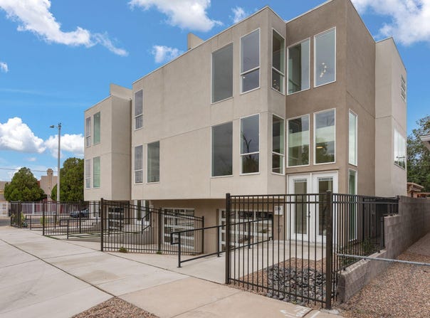 233 Stover Avenue SW, Albuquerque, NM 87102
