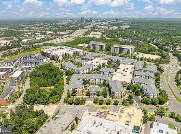 12900 CENTRE PARK CIRCLE, HERNDON, VA 20171