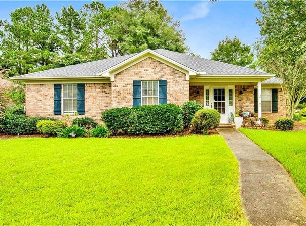 2 Sumac Circle, Fairhope, AL 36532