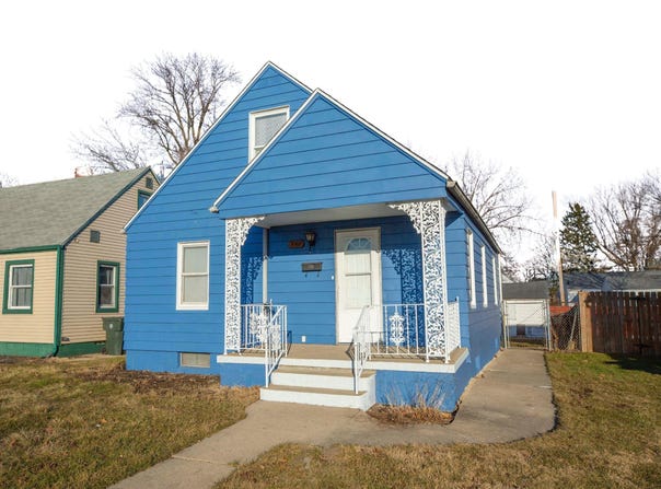 750 S Gladstone Avenue, South Bend, IN 46619