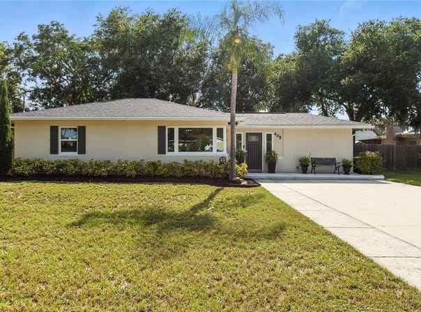 405 S PALM AVENUE, HOWEY IN THE HILLS, FL 34737