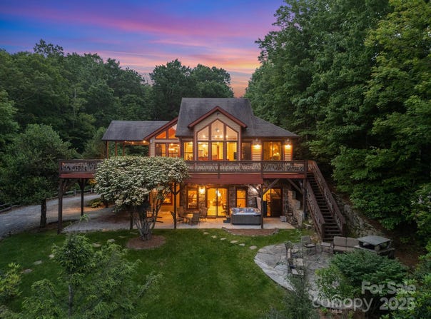 300 Falls View Drive, Lake Toxaway, NC 28774