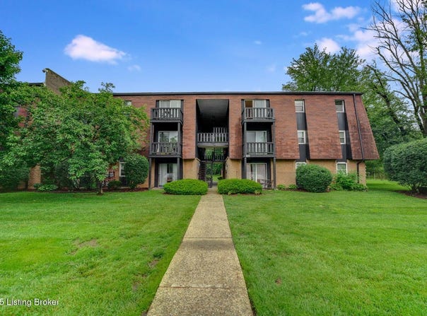 3509 Lodge Ln, Louisville, KY 40218