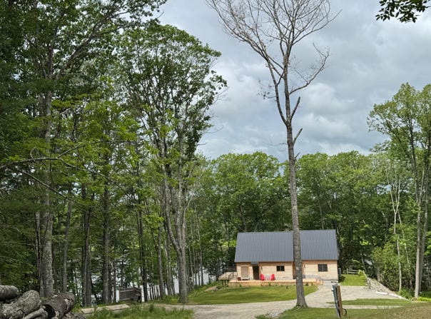 886 Middle Road, Dresden, ME 04342