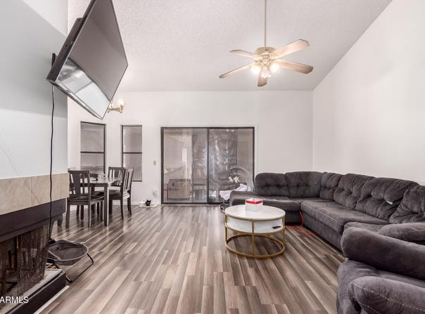 6550 N 47TH Avenue, Glendale, AZ 85301