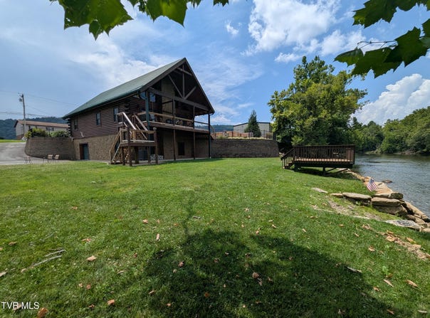 1565 Broad Street, Elizabethton, TN 37643