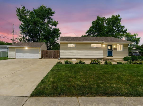 2804 Kingston Avenue, Grove City, OH 43123