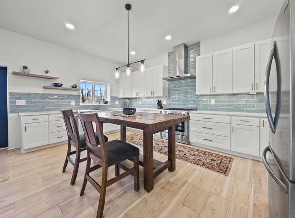41 Ortiz Rd, Ranchos de Taos, NM 87557