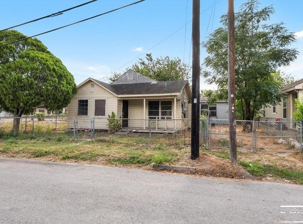 408 VILLARREAL ST., LA FERIA, TX 78559