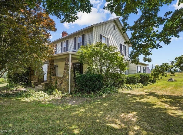 3079 W South Range Road, Columbiana, OH 44408