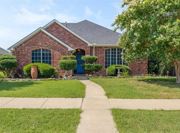 4425 Maple Shade Avenue, Sachse, TX 75048