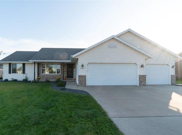 W5353 AMY Avenue, APPLETON, WI 54915