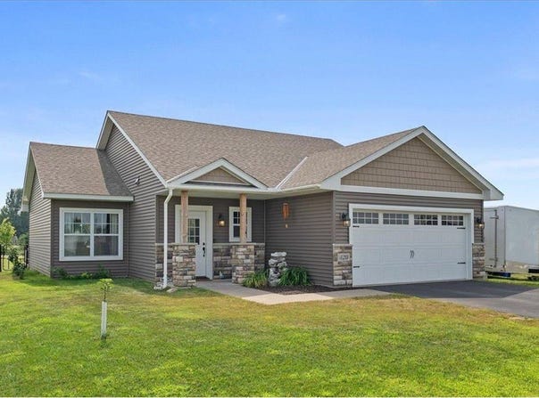 420 Staples Road, Osceola, WI 54020