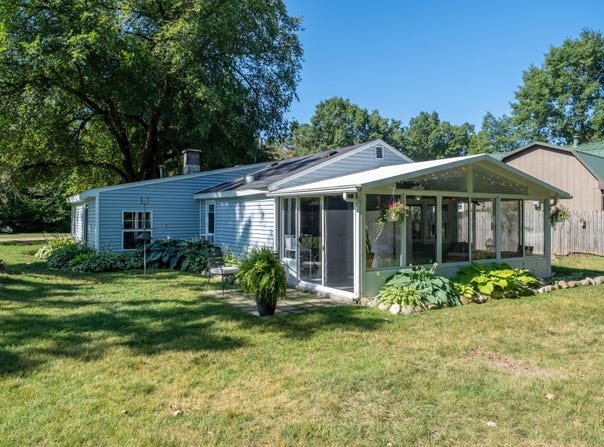 11225 Birchpark Drive, Stanwood, MI 49346