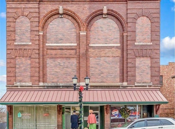 927 Wheeling Avenue, Cambridge, OH 43725