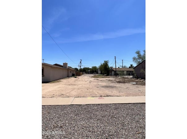 5955 W Glenn Drive, Glendale, AZ 85301