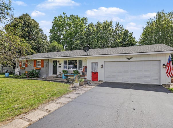319 W Willard Street, Paw Paw, MI 49079