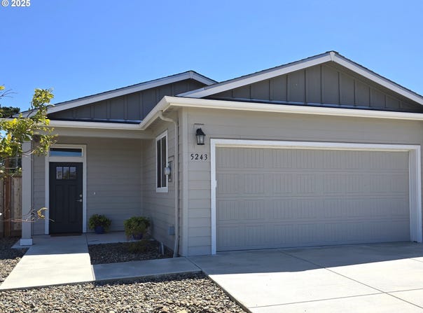 5243 NOPAL ST, Florence, OR 97439
