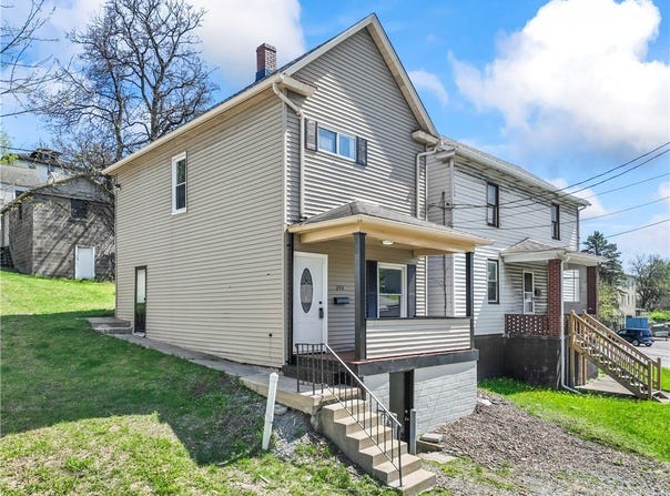204 N 4th St, Jeannette, PA 15644