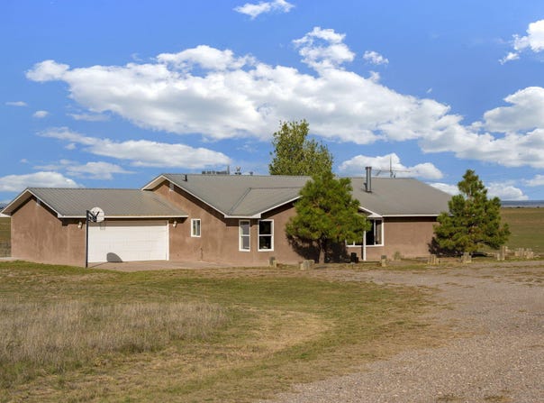 42 Cayetano Road, Moriarty, NM 87035